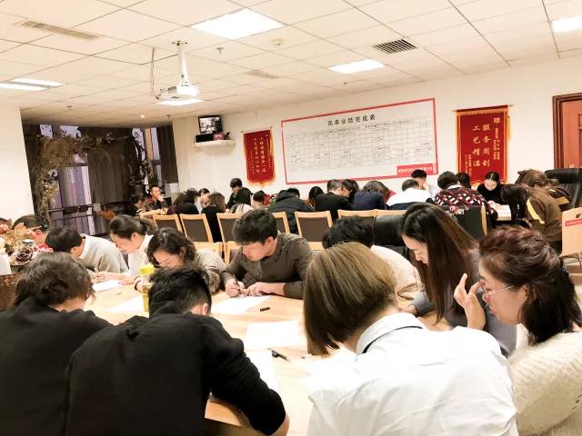 “別墅裝修”